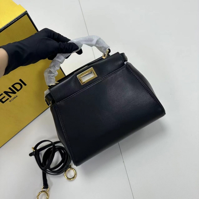 Fendi 펜디 피카부백 2590 블랙 실사