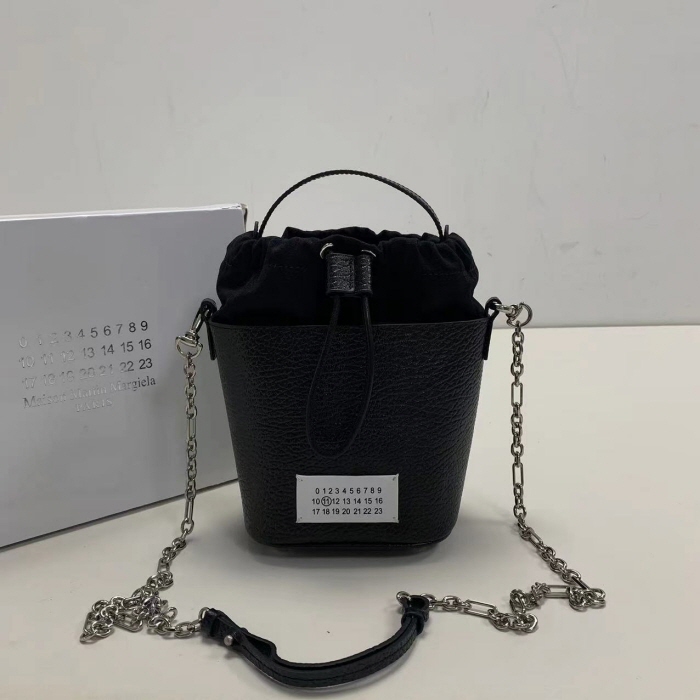 Maison Margiela 메종 마르지엘라 버킷백 3305 블랙 실사