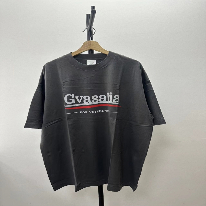 베트멍 2023 Gvasalia 로고 프린팅 반팔 티셔츠 실사