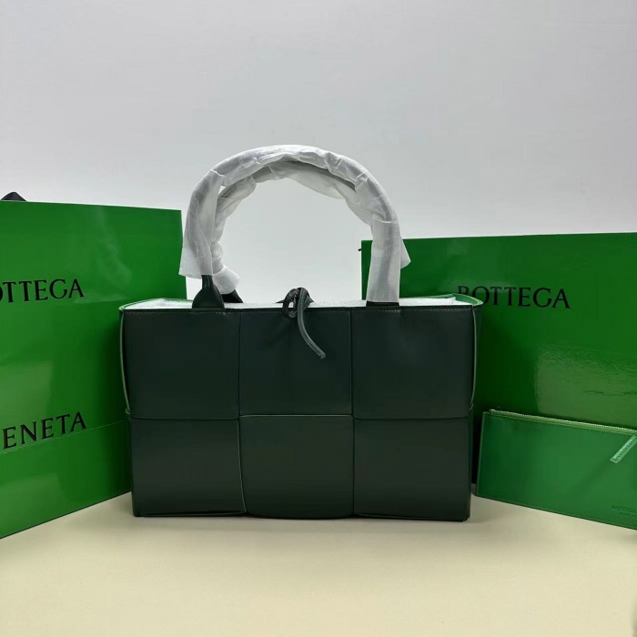 BOTTEGA VENETA 보테가 베네타 토트백 B9892 청록색 실사