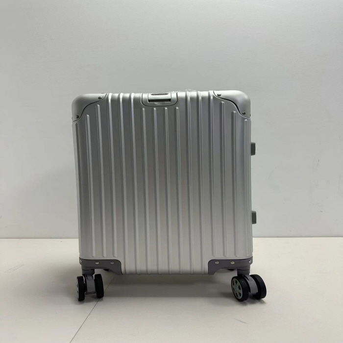 RIMOWA Carrier