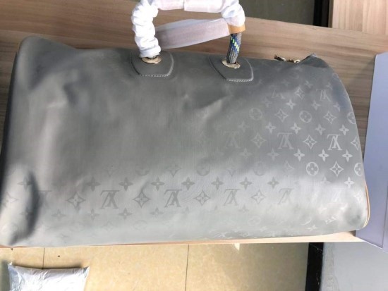 (해외명품正品 ) 루이비통 2019 티타늄 모노그램 킵올 50cm 실사