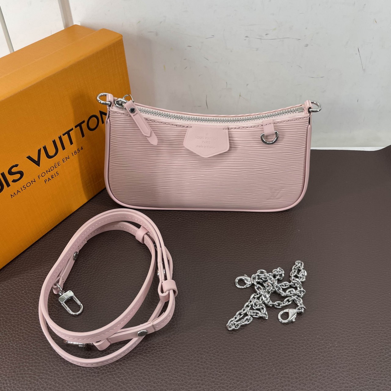 [루이비통]Louis Vuitton 2021 Easy Pouch On Strap Cross Bag