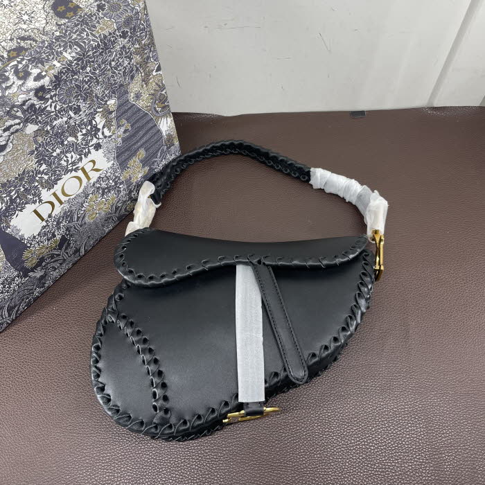 Dior 2020 Leather Saddle Shoulder Bag