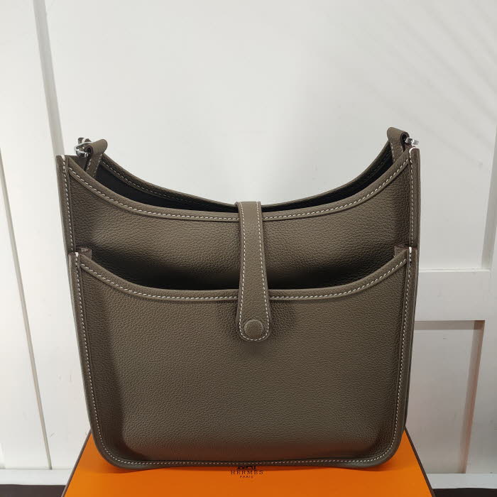 HERMES 에르메스 에블린 백 28CM 오리지날 정품가죽사용 (100%수작업) H585410-9 실사